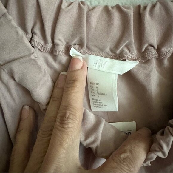H&M Off-Shoulder Powder Pink Dress size 6 - Picture 6 of 8